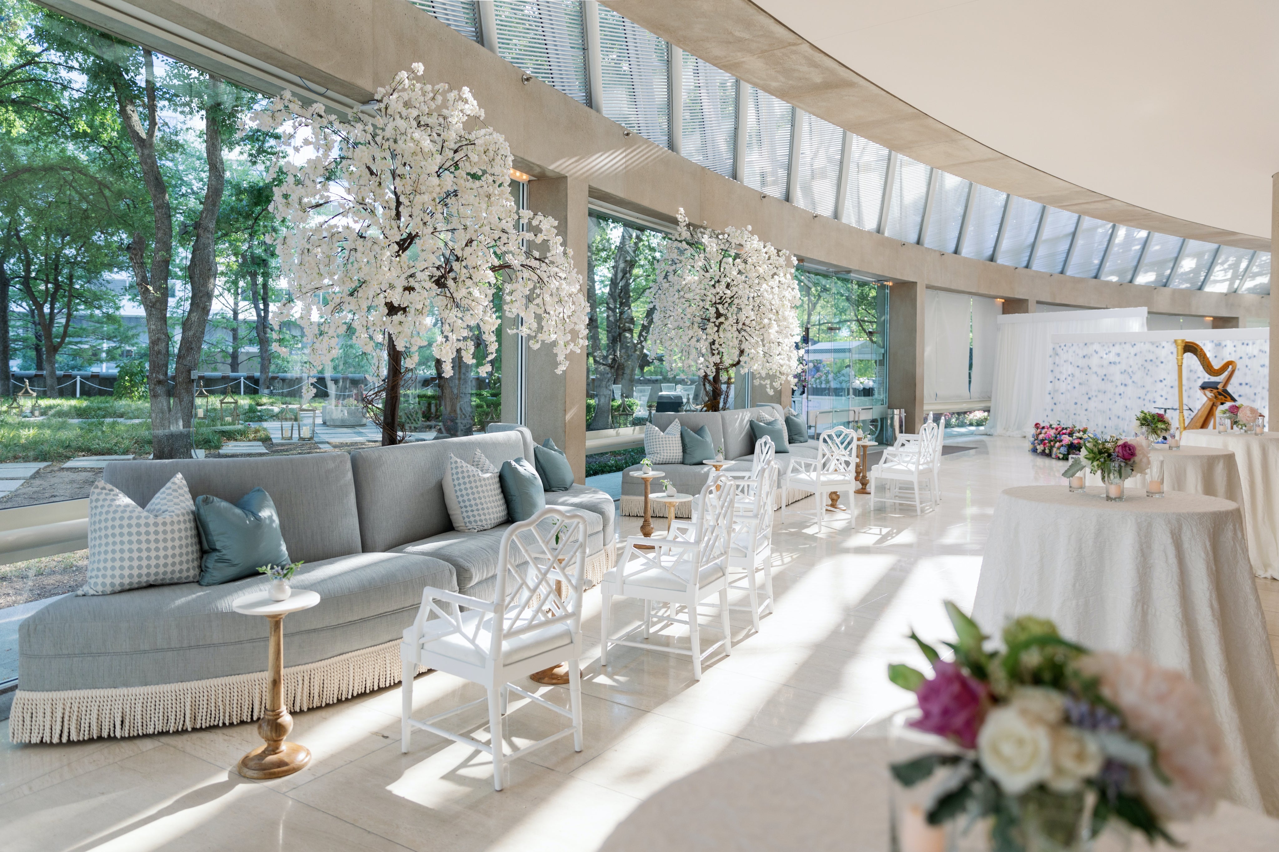 A closer look at an Avant Garden arrangement