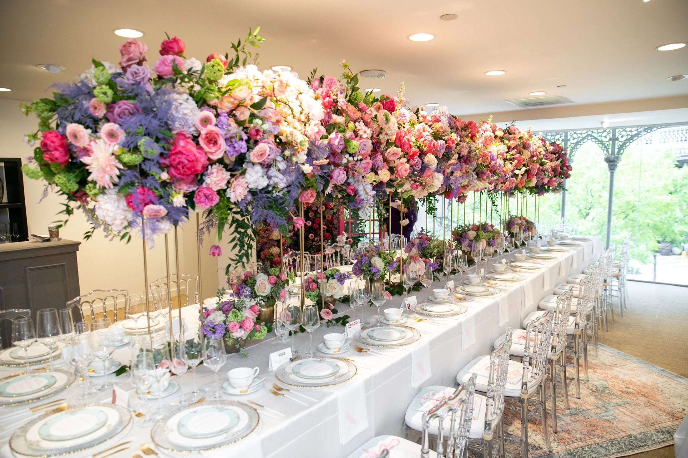 Flowers transform a Dallas celebration