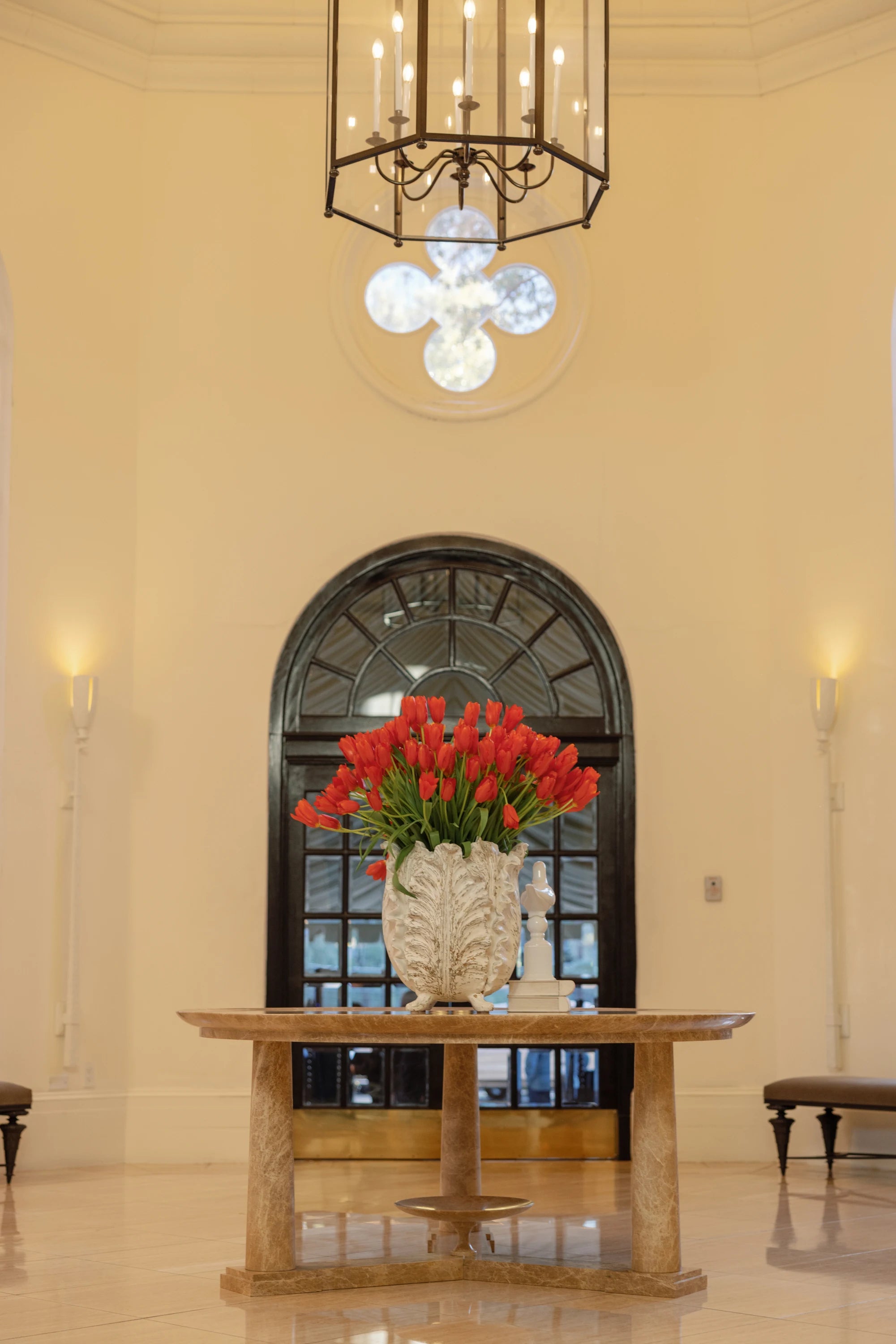 Seasonal flowers and arrangements by Avant Garden