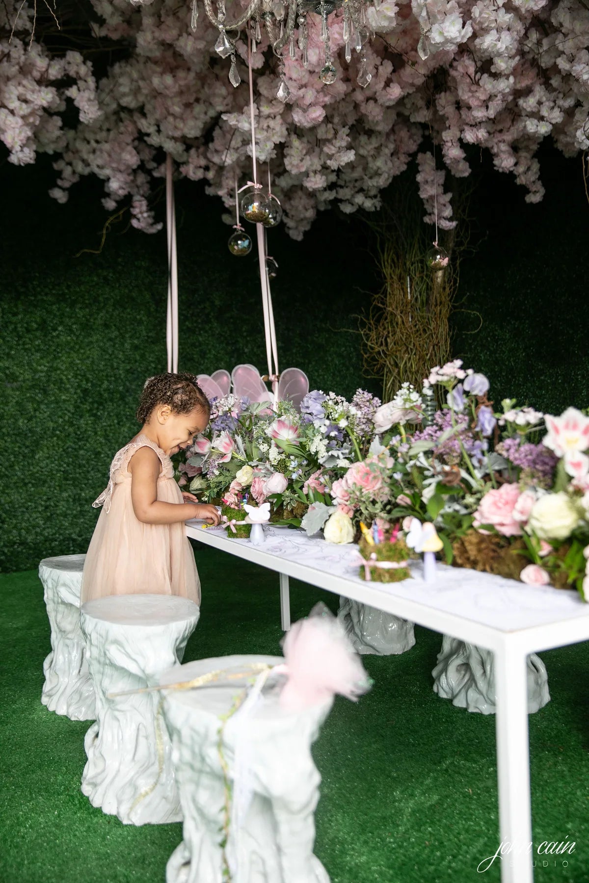 Growing Together: Avant Event floral design 44