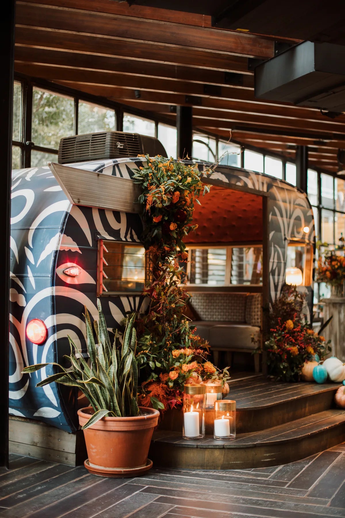 Gathering Well: Avant Event floral design 14