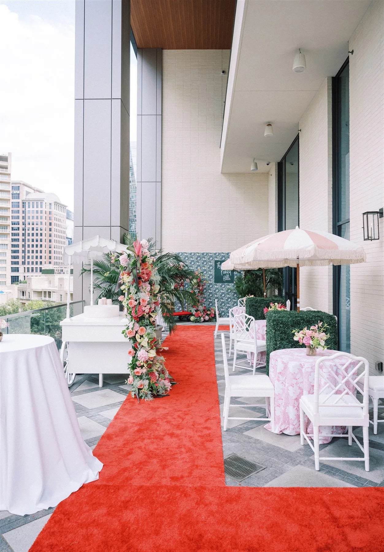 Gathering Well: Avant Event floral design 67