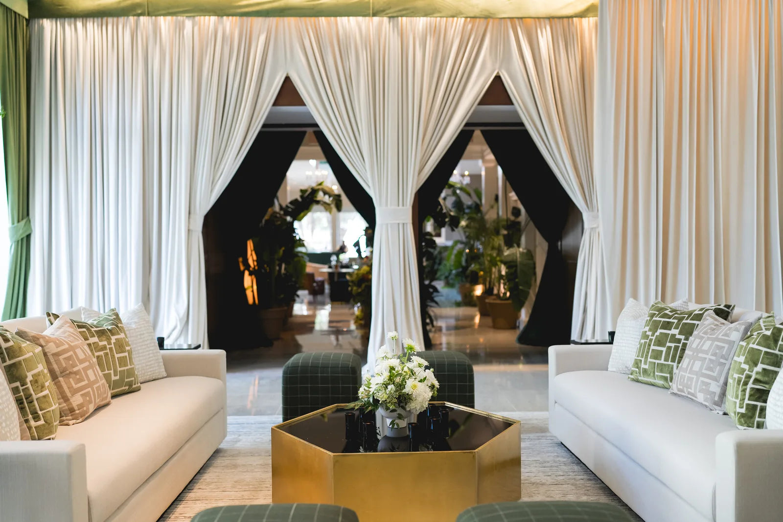 Gathering Well: Avant Event floral design 85