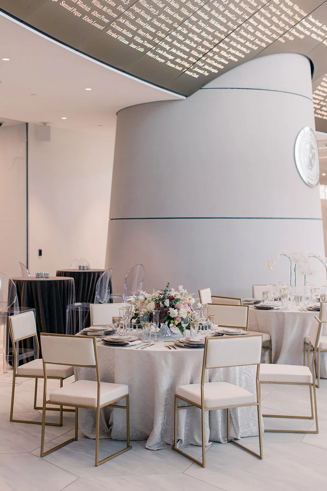 Gathering Well: Avant Event floral design 106