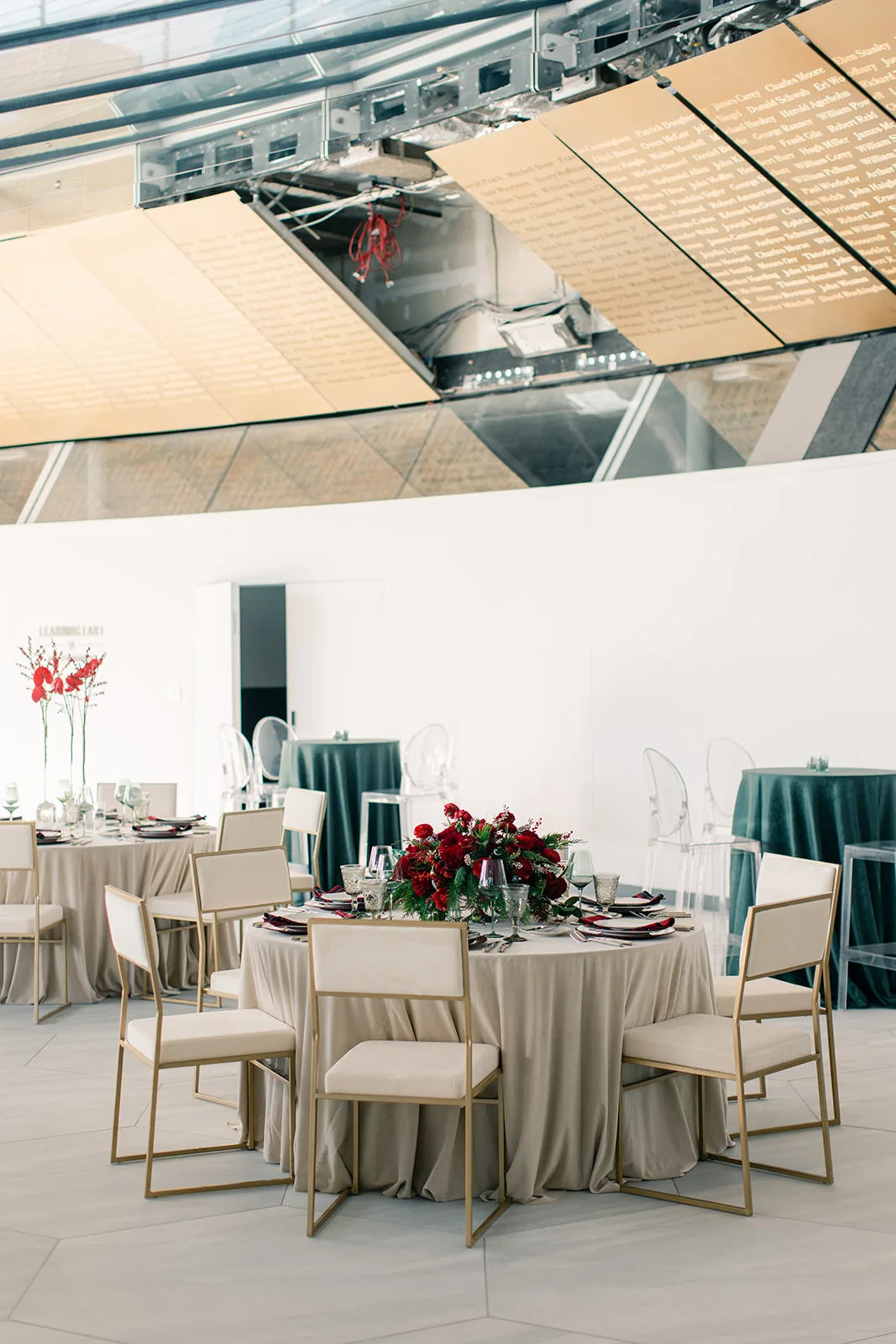 Gathering Well: Avant Event floral design 110