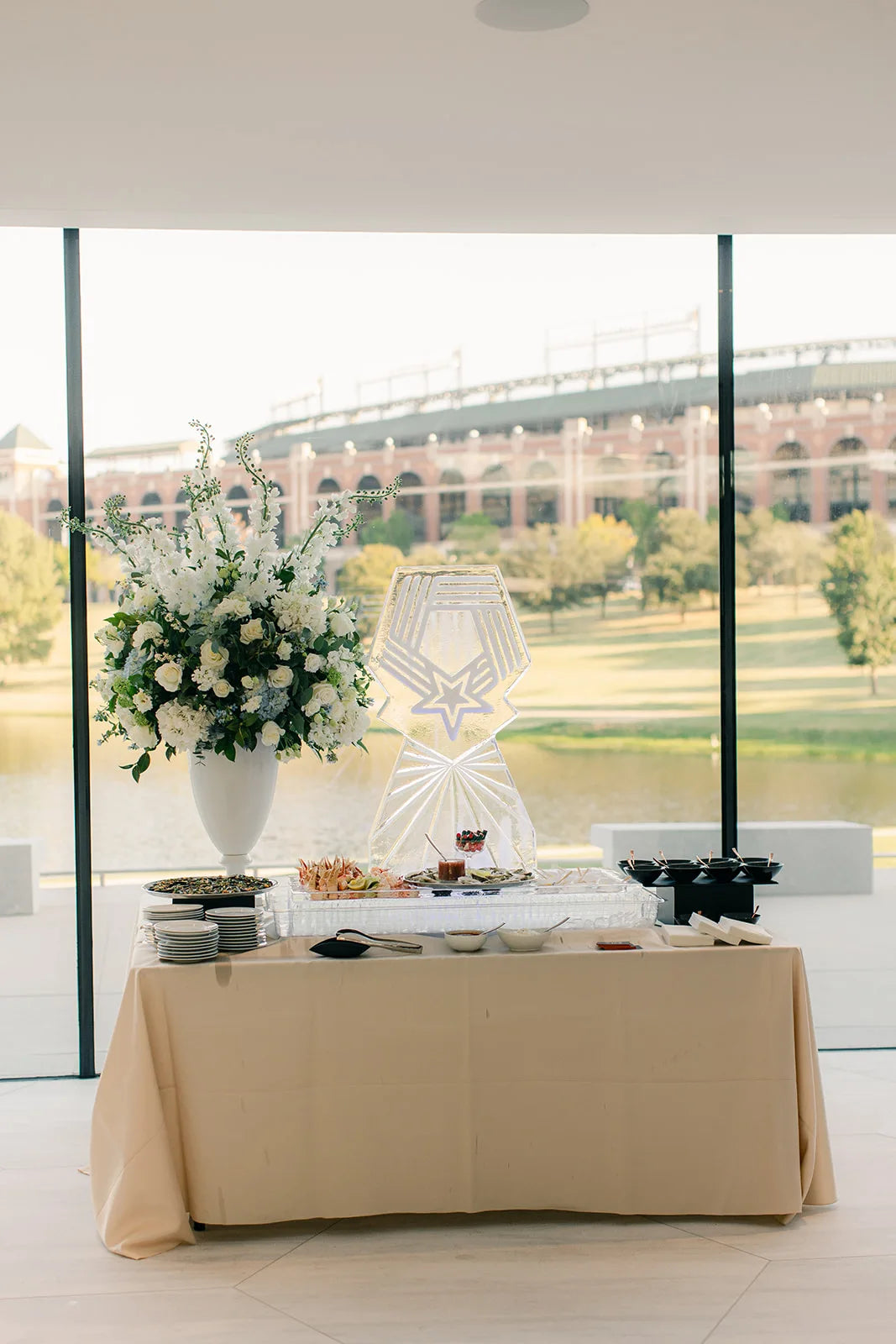 Gathering Well: Avant Event floral design 119