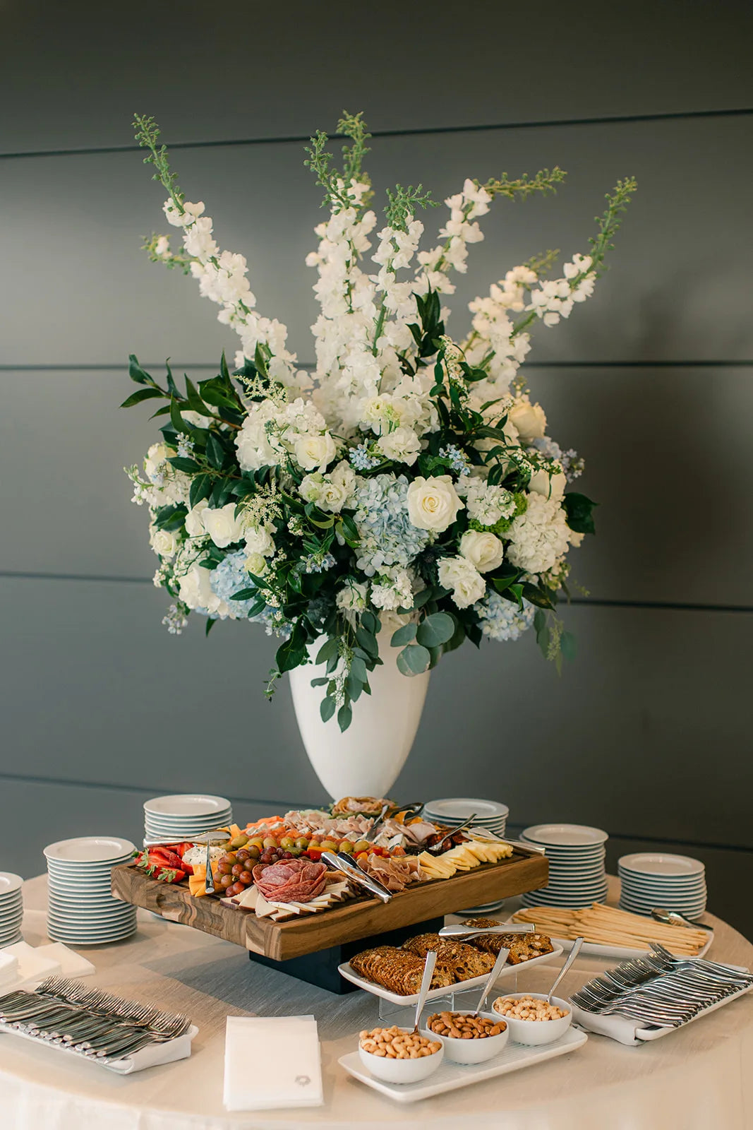 Gathering Well: Avant Event floral design 120