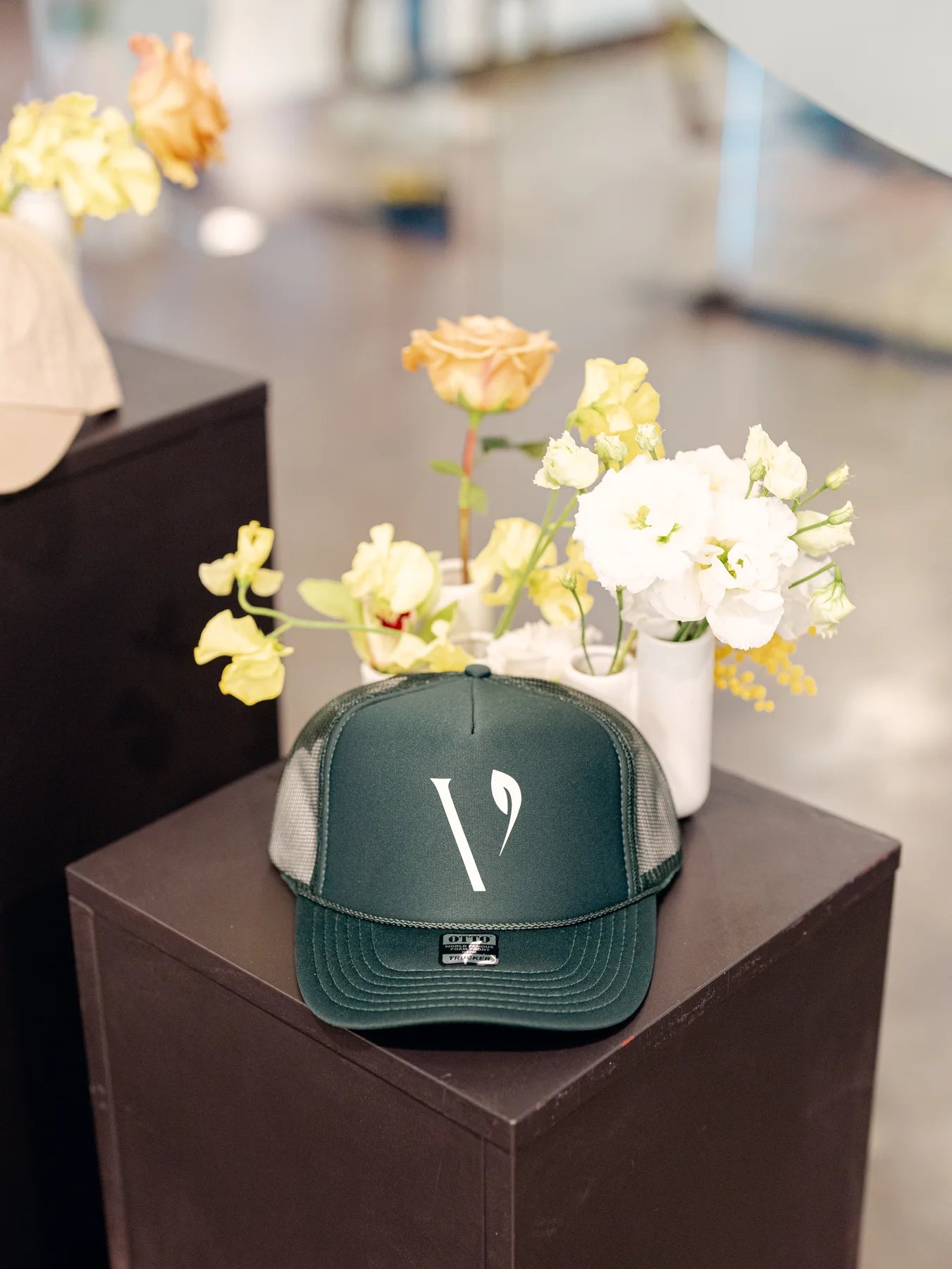 Gathering Well: Avant Event floral design 147