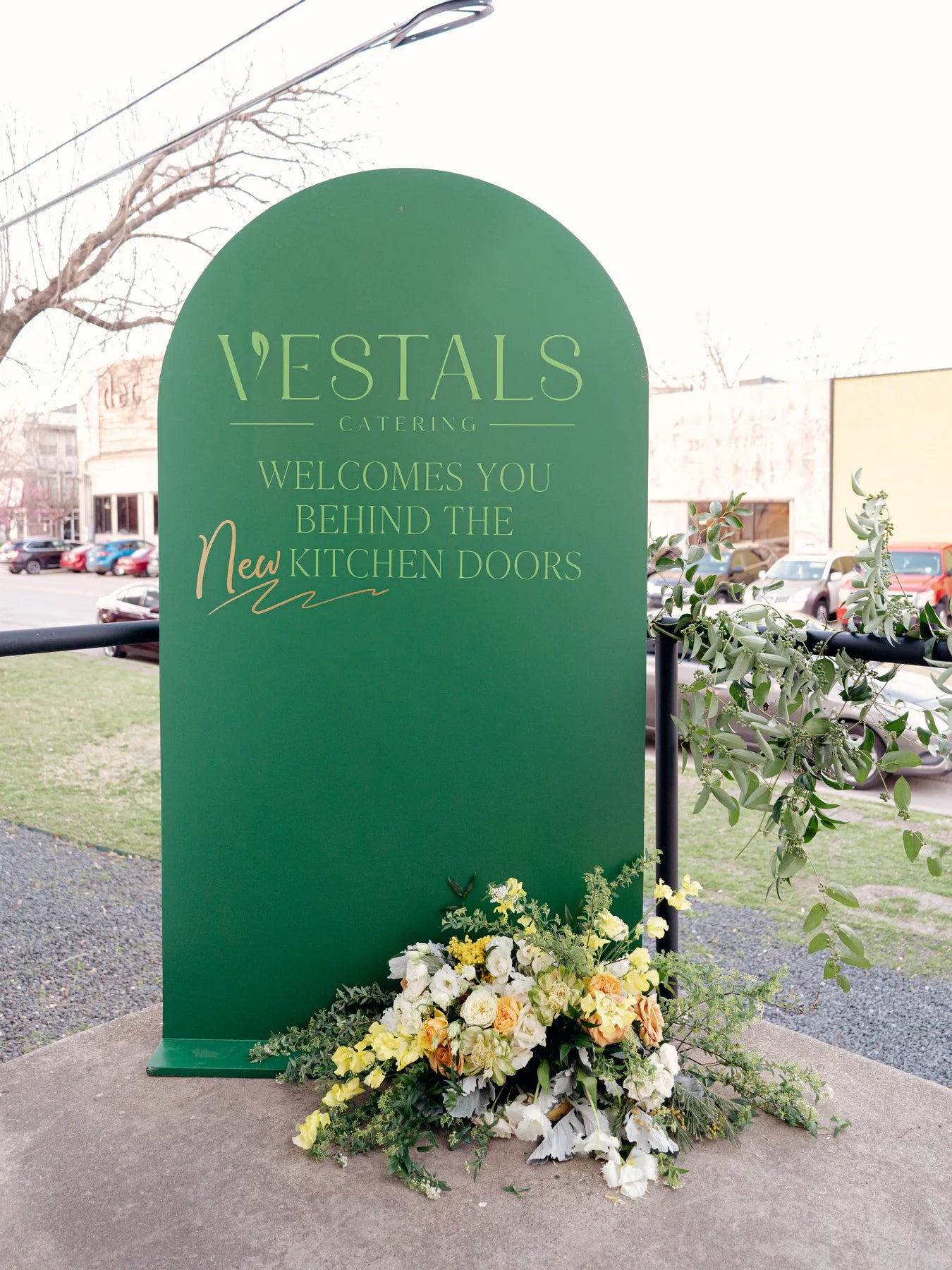 Gathering Well: Avant Event floral design 151